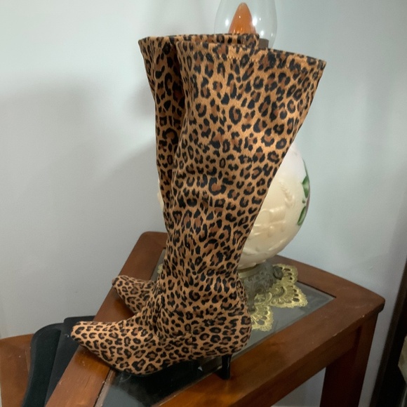 Rampage Leopard Pull On Tracy Pointed Toe Knee High Vintage Boots Size 8 - Picture 6 of 9
